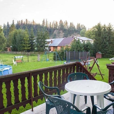 Hacjenda - Apartamenty I Pokoje Goscinne Czarna Gora Exterior photo