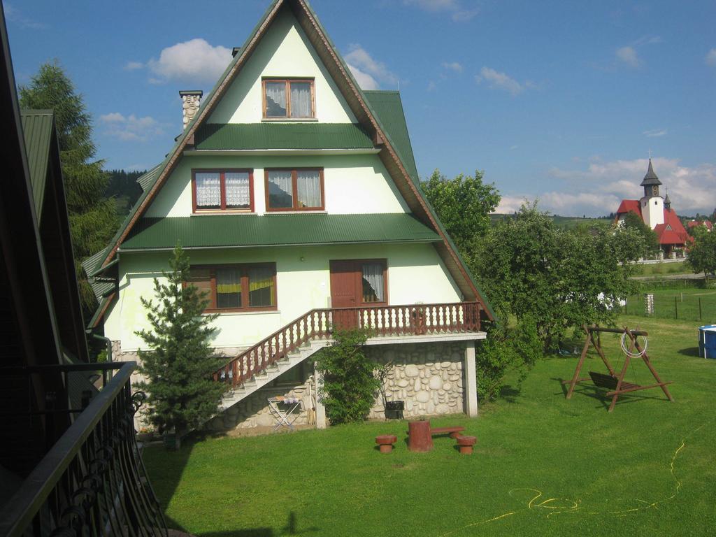 Hacjenda - Apartamenty I Pokoje Goscinne Czarna Gora Exterior photo