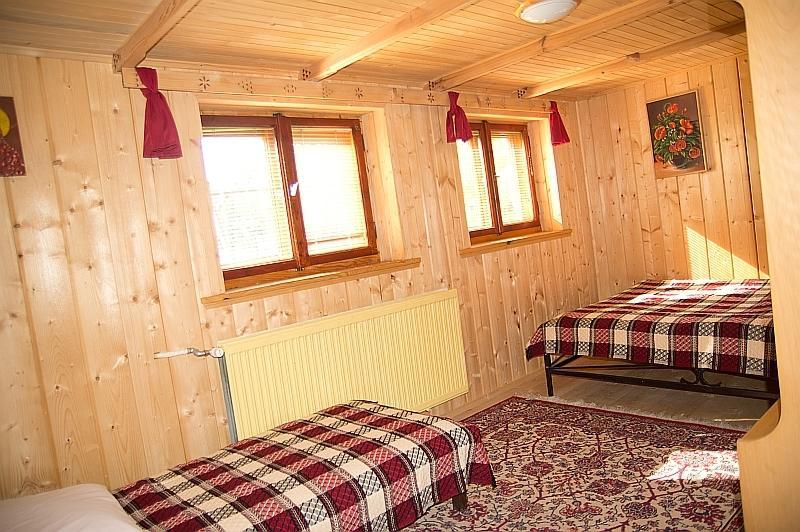 Hacjenda - Apartamenty I Pokoje Goscinne Czarna Gora Exterior photo