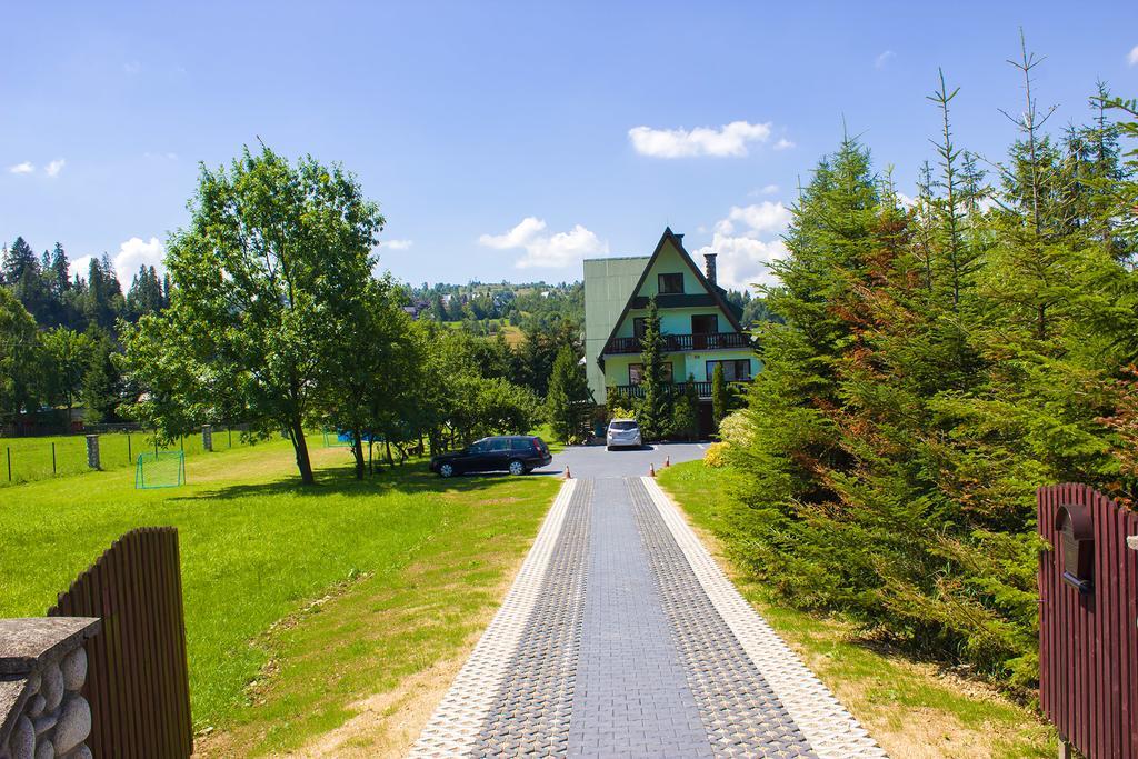Hacjenda - Apartamenty I Pokoje Goscinne Czarna Gora Exterior photo